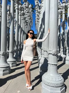 Qiyu Zhou feet photo thumbnail