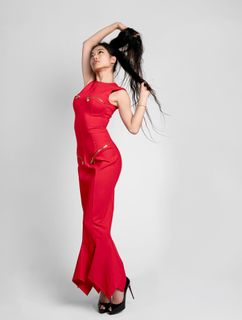Qiyu Zhou feet photo thumbnail