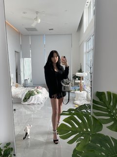 QuarterJade feet photo thumbnail