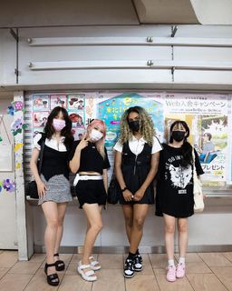 QuarterJade feet photo thumbnail