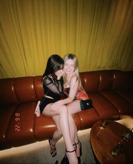 QuarterJade feet photo thumbnail