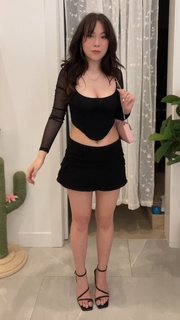 QuarterJade feet photo thumbnail