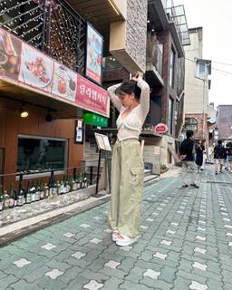 QuarterJade feet photo thumbnail