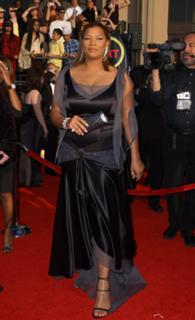 Queen Latifah feet photo thumbnail