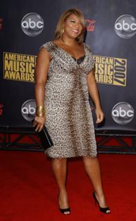 Queen Latifah feet photo thumbnail