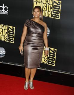 Queen Latifah feet photo thumbnail