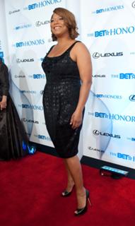 Queen Latifah feet photo thumbnail
