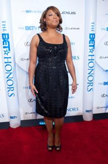 Queen Latifah feet photo thumbnail