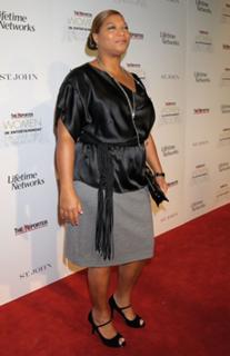 Queen Latifah feet photo thumbnail