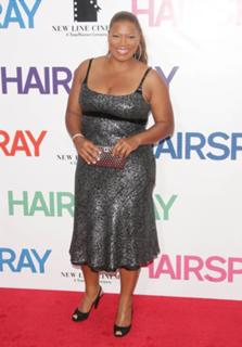 Queen Latifah feet photo thumbnail