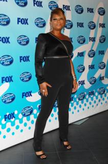 Queen Latifah feet photo thumbnail
