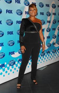 Queen Latifah feet photo thumbnail