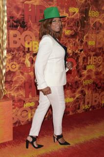 Queen Latifah feet photo thumbnail