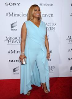 Queen Latifah feet photo thumbnail