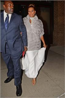 Queen Latifah feet photo thumbnail