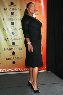 Queen Latifah feet photo thumbnail