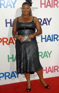 Queen Latifah feet photo thumbnail