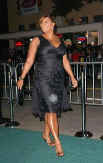 Queen Latifah feet photo thumbnail