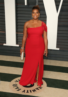 Queen Latifah feet photo thumbnail