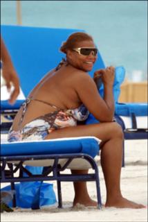 Queen Latifah feet photo thumbnail