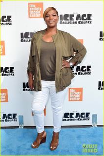 Queen Latifah feet photo thumbnail