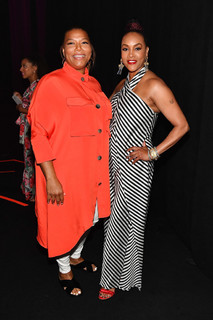 Queen Latifah feet photo thumbnail
