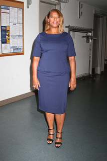 Queen Latifah feet photo thumbnail
