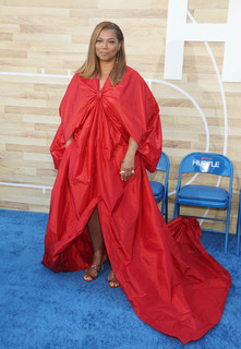 Queen Latifah feet photo thumbnail