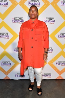 Queen Latifah feet photo thumbnail