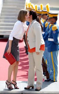 Queen Letizia of Spain feet photo thumbnail
