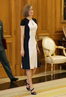 Queen Letizia of Spain feet photo thumbnail