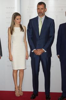 Queen Letizia of Spain feet photo thumbnail