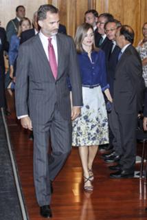 Queen Letizia of Spain feet photo thumbnail