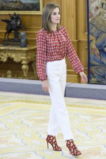 Queen Letizia of Spain feet photo thumbnail