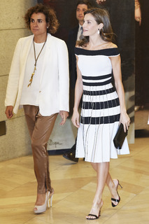 Queen Letizia of Spain feet photo thumbnail