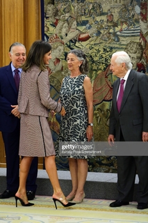Queen Letizia of Spain feet photo thumbnail