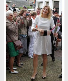Queen Máxima of the Netherlands feet photo thumbnail