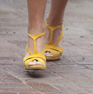 Queen Máxima of the Netherlands feet photo thumbnail