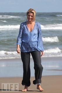 Queen Máxima of the Netherlands feet photo thumbnail