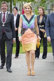 Queen Máxima of the Netherlands feet photo thumbnail