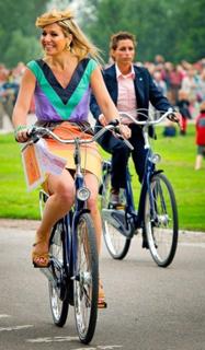 Queen Máxima of the Netherlands feet photo thumbnail