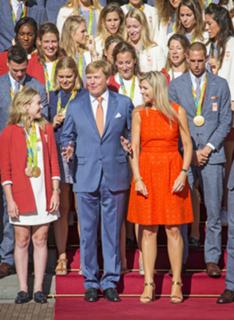 Queen Máxima of the Netherlands feet photo thumbnail