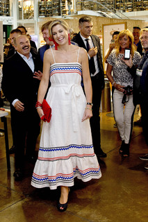 Queen Máxima of the Netherlands feet photo thumbnail