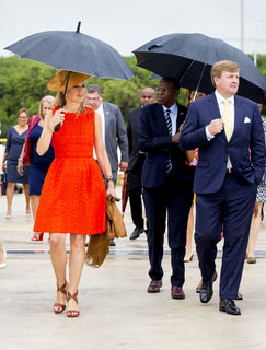 Queen Máxima of the Netherlands feet photo thumbnail