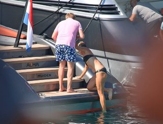 Queen Máxima of the Netherlands feet photo thumbnail