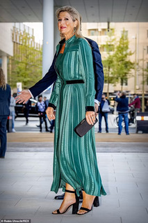 Queen Máxima of the Netherlands feet photo thumbnail