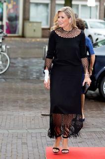 Queen Máxima of the Netherlands feet photo thumbnail