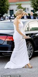 Queen Máxima of the Netherlands feet photo thumbnail