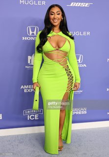 Queen Naija feet photo thumbnail