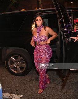 Queen Naija feet photo thumbnail